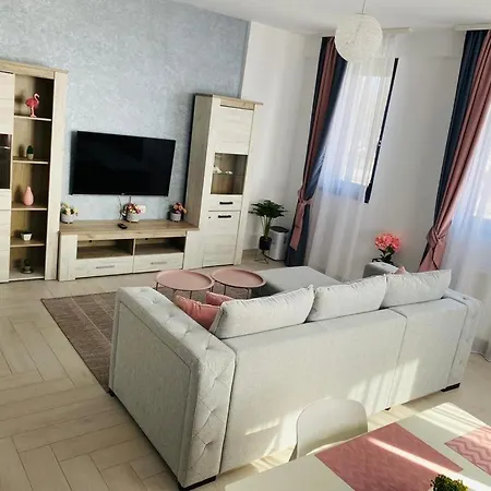 Stefan Mamaia Nord *