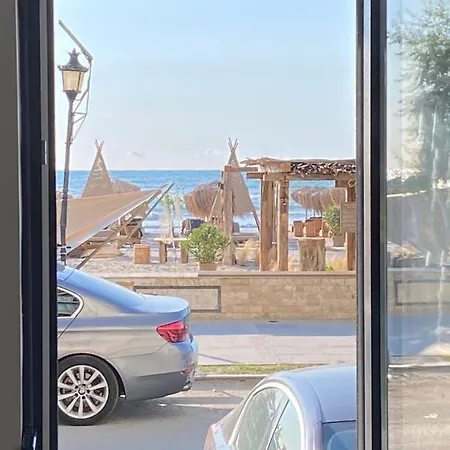 Stefan Mamaia Nord *