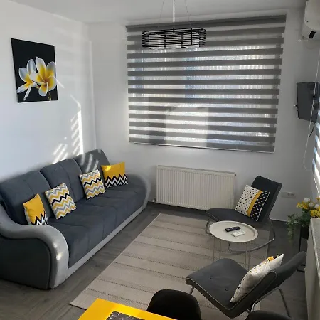 Stefan Mamaia Nord Apartment *
